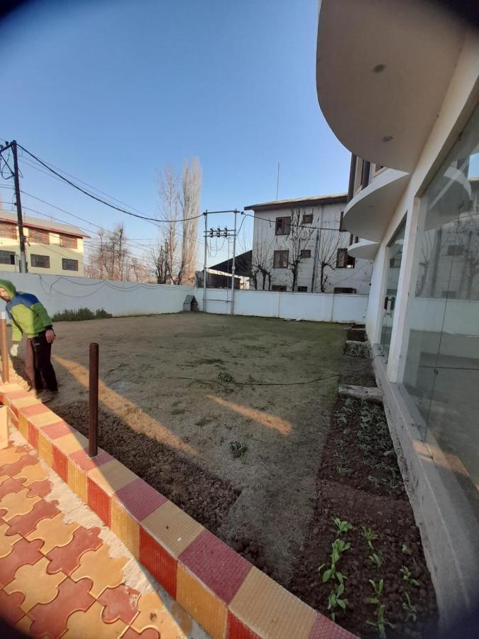 Hotel Zoon Dabb Srinagar Airport Kashmir Exterior foto