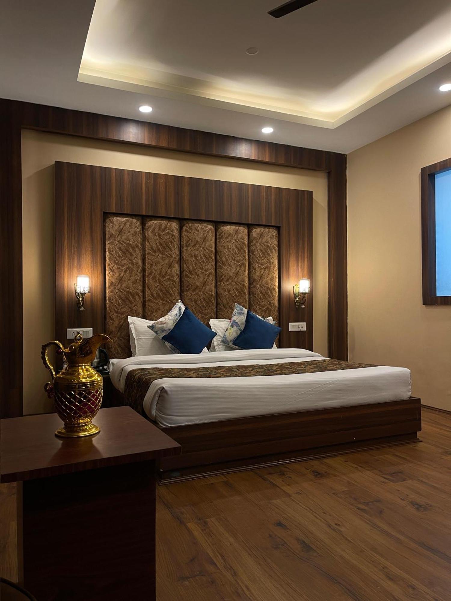Hotel Zoon Dabb Srinagar Airport Kashmir Exterior foto