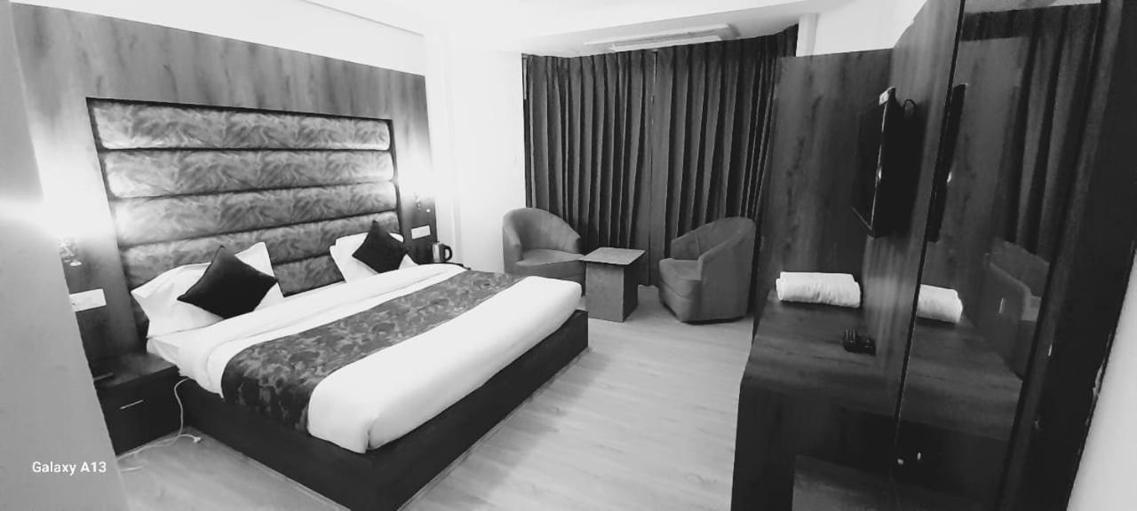 Hotel Zoon Dabb Srinagar Airport Kashmir Exterior foto